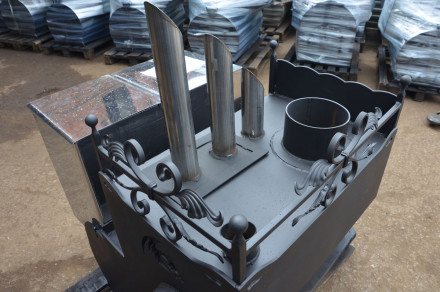 Печь для бани Горыныч 3, большая дверь со стеклом, закрытая каменка с парогенератором (ТермоСфера)